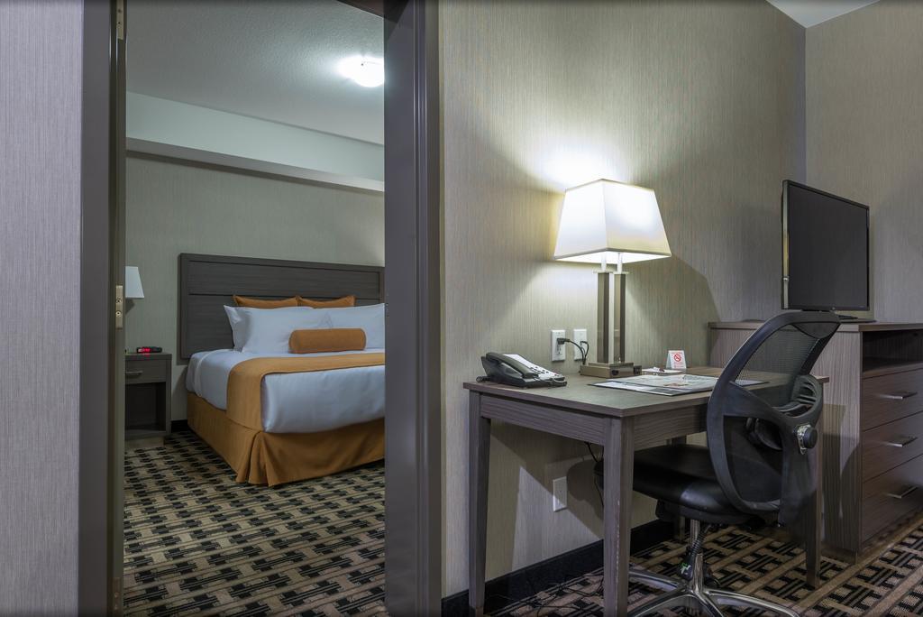 Timber Ridge Inn And Suites Fox Creek Oda fotoğraf